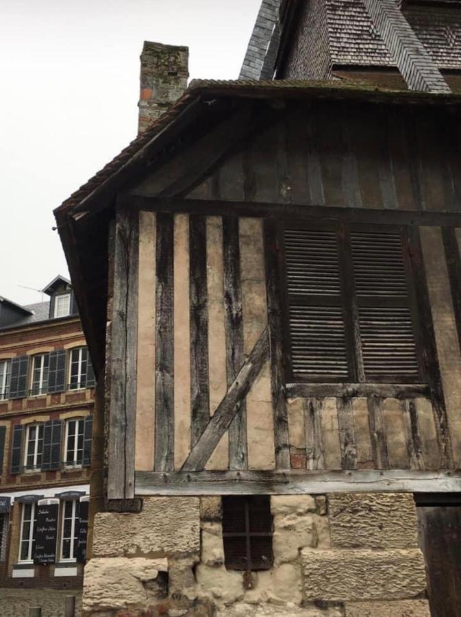 Au Coeur De Sainte Catherine Онфлёр Экстерьер фото