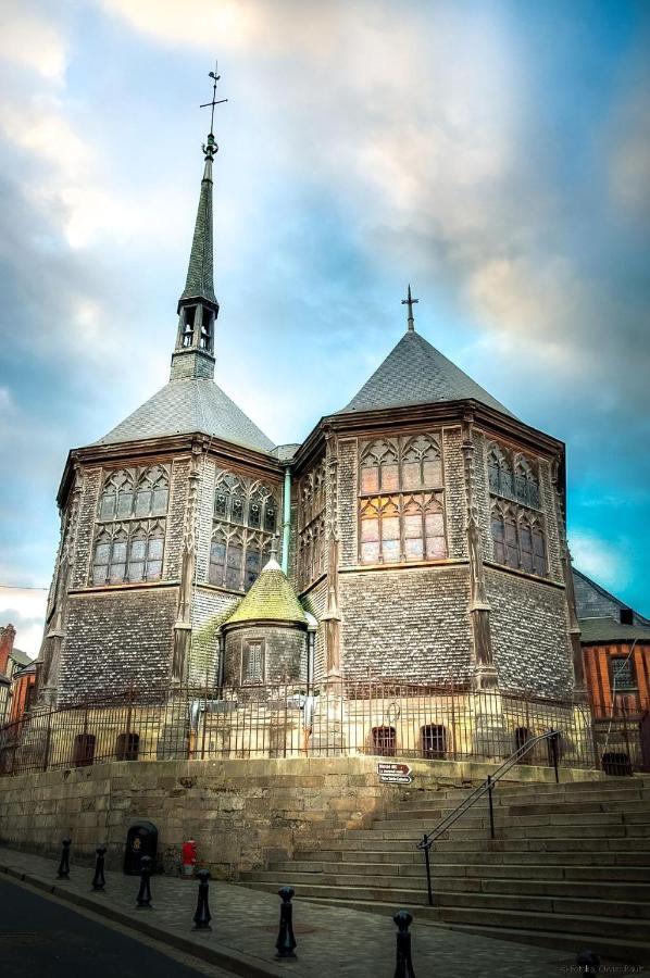 Au Coeur De Sainte Catherine Онфлёр Экстерьер фото
